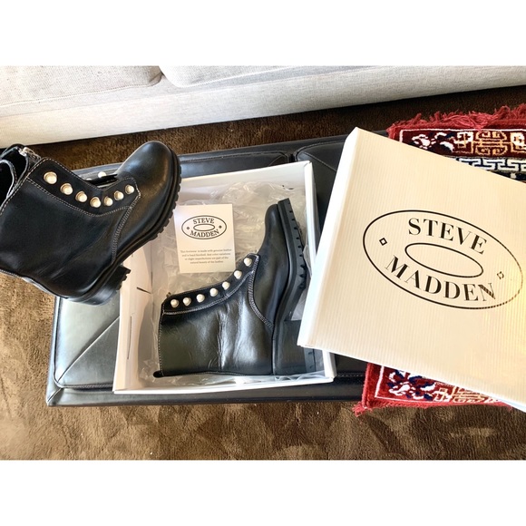 Steve Madden Shoes - NEW black leather Steve Madden pearl boots